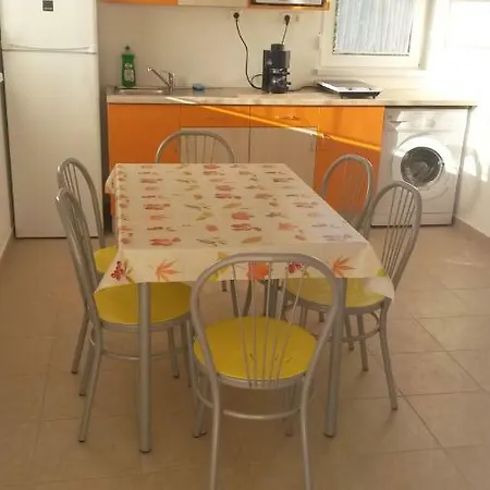 Szatmarhaz Apartment *